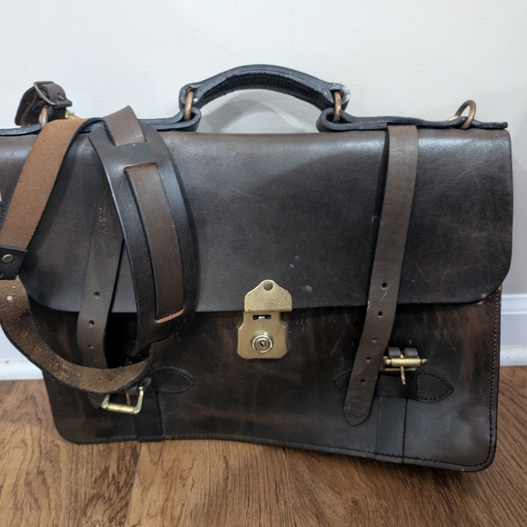 Filson leather field satchel/briefcase - Picture 1 of 8